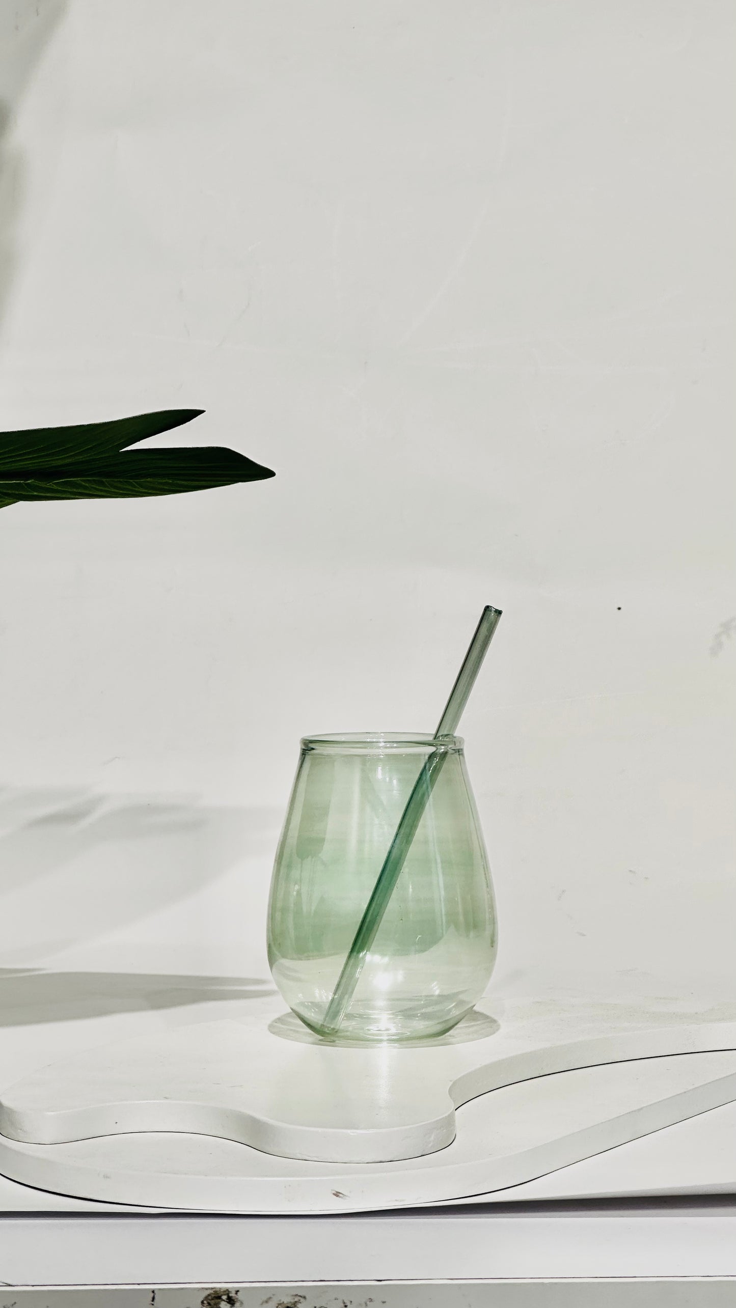 Green Curvy Cup Glass