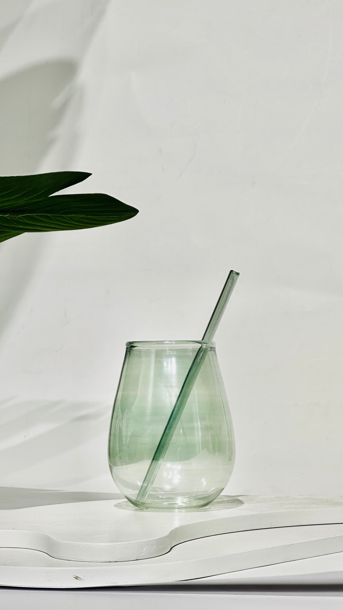 Green Curvy Cup Glass