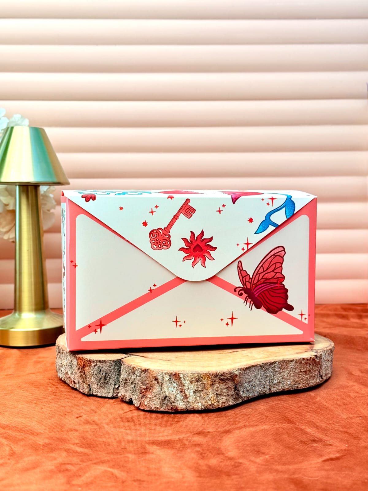 🌸 بوكس ظرف بلوم – Envelope Bloom Box