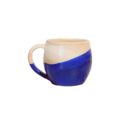 Wavy blue mug